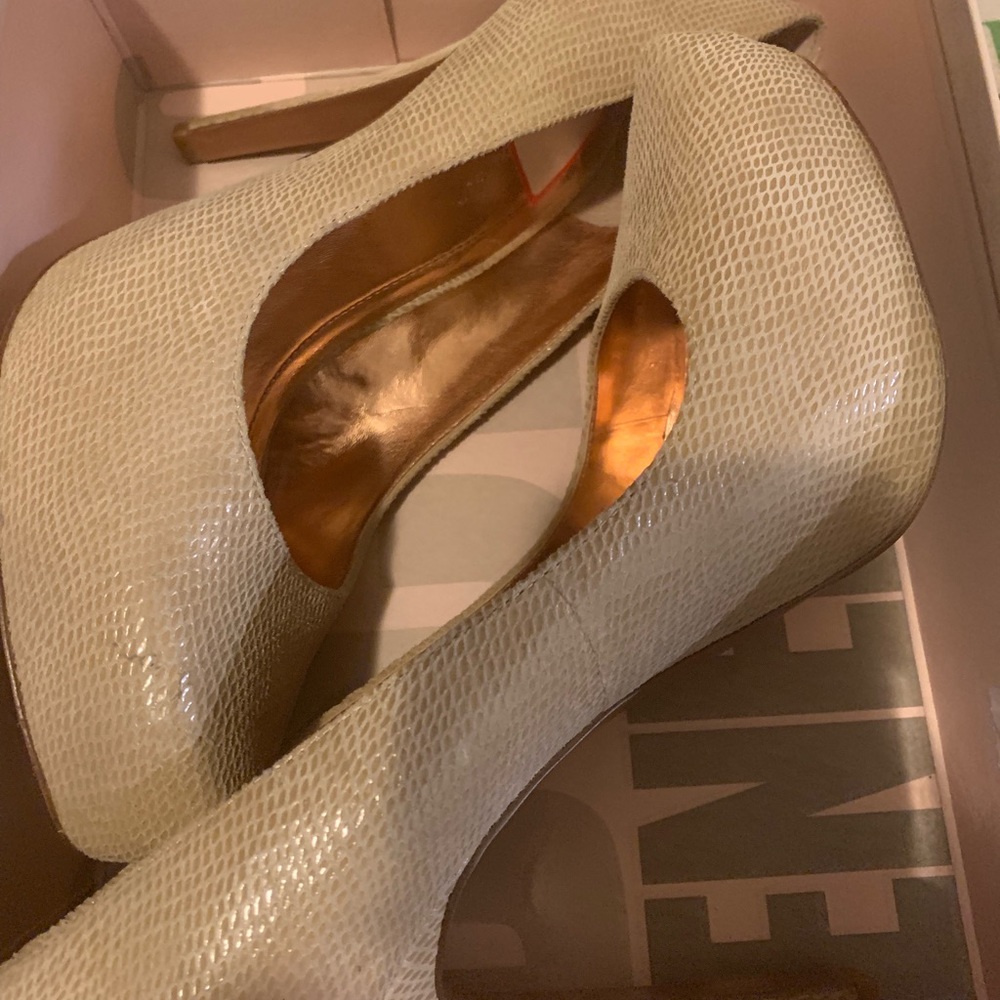 New Without Tags - image 2